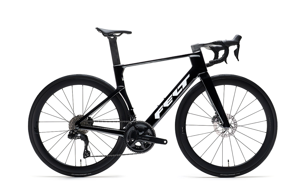 NEXAR | RACE | 105 DI2 ブラック